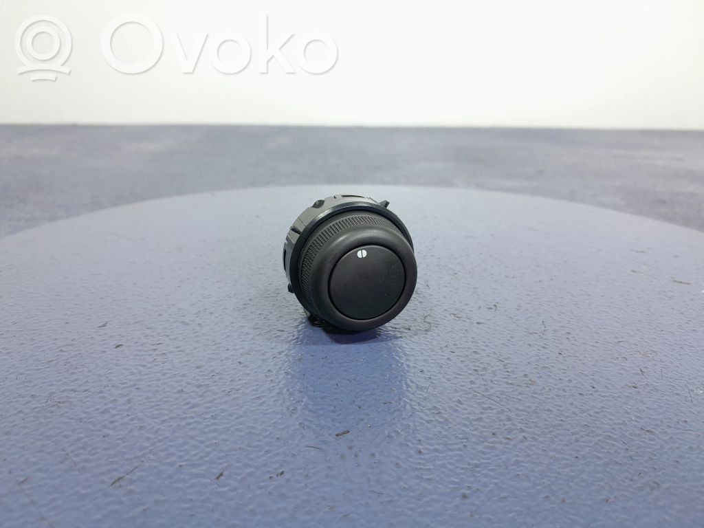 Renault Arkana Otros interruptores/perillas/selectores 