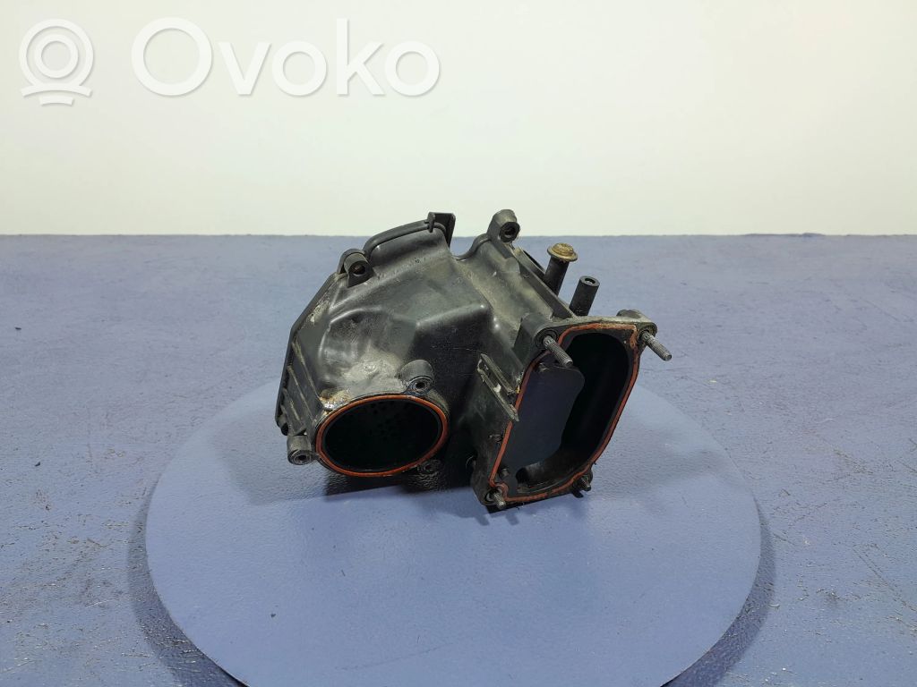 Volvo XC90 Rura / Wąż dolotowy powietrza 