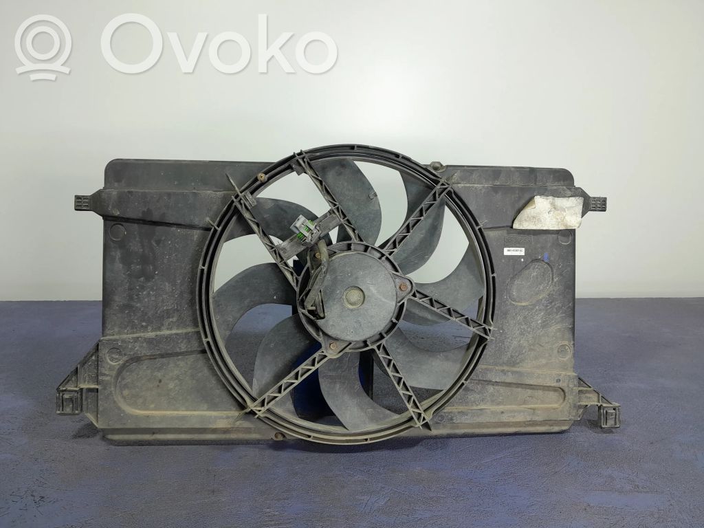 Ford Focus Elektrisks radiatoru ventilators 