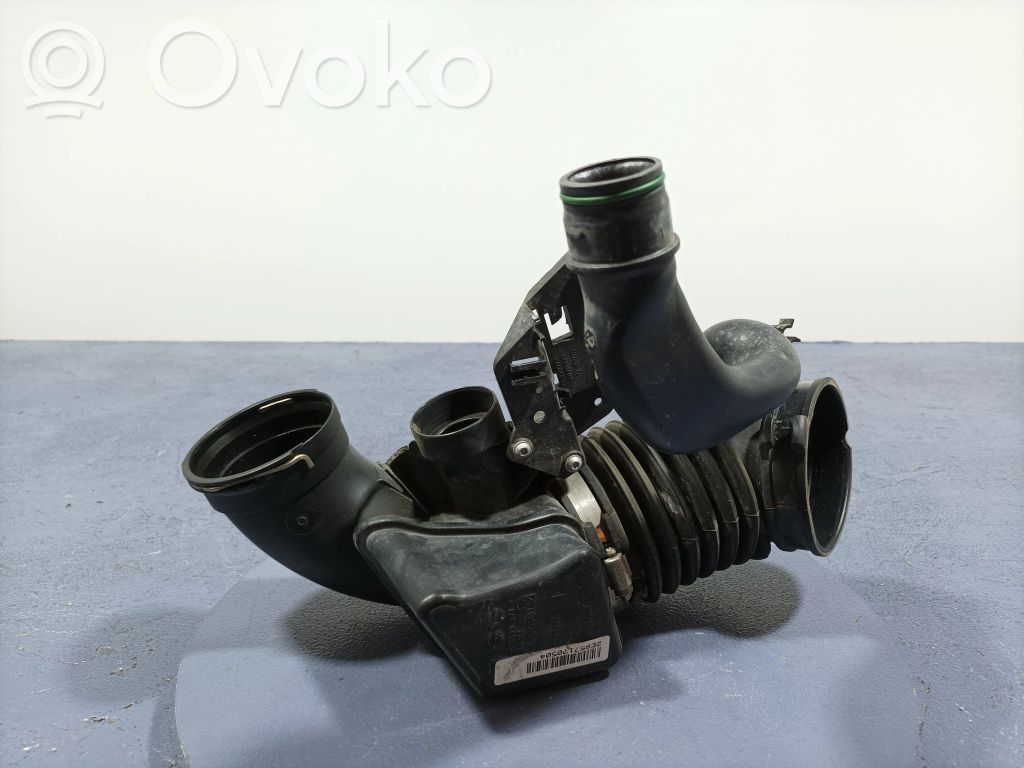 BMW 5 G30 G31 G38 Ilmanoton letku 