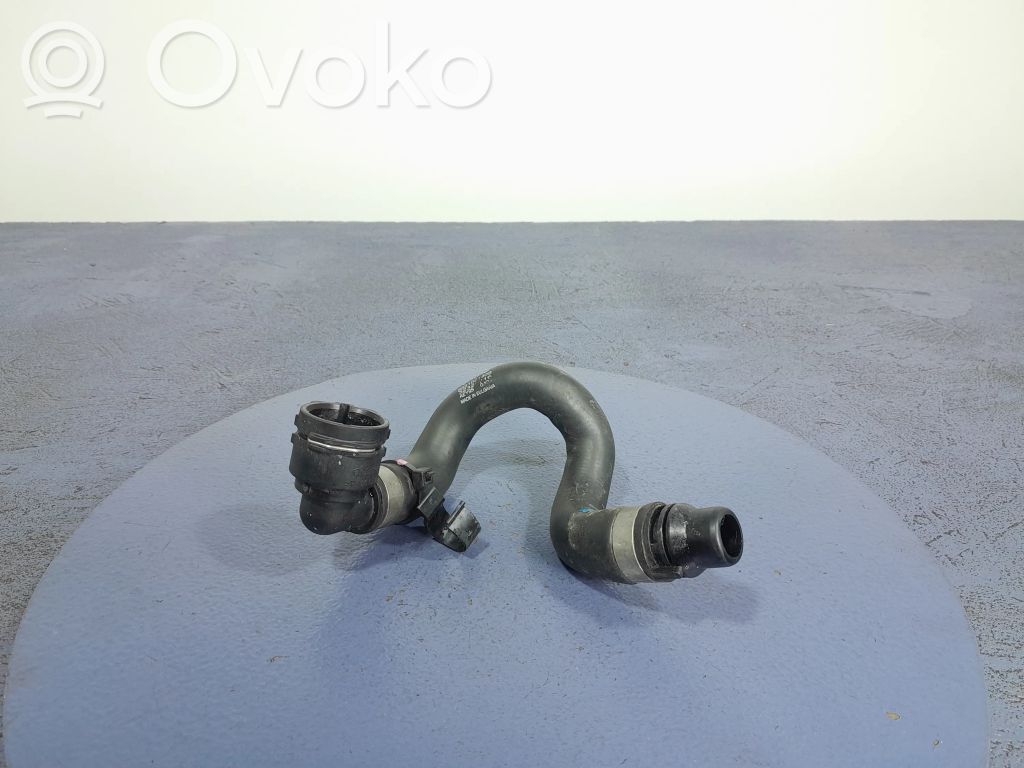 Volvo XC40 Przewód / Wąż chłodnicy 