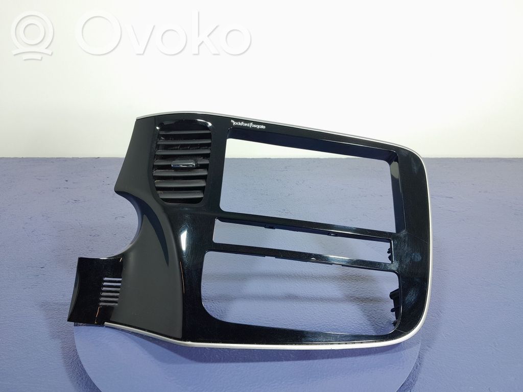 Mitsubishi Outlander Other sill/pillar trim element 