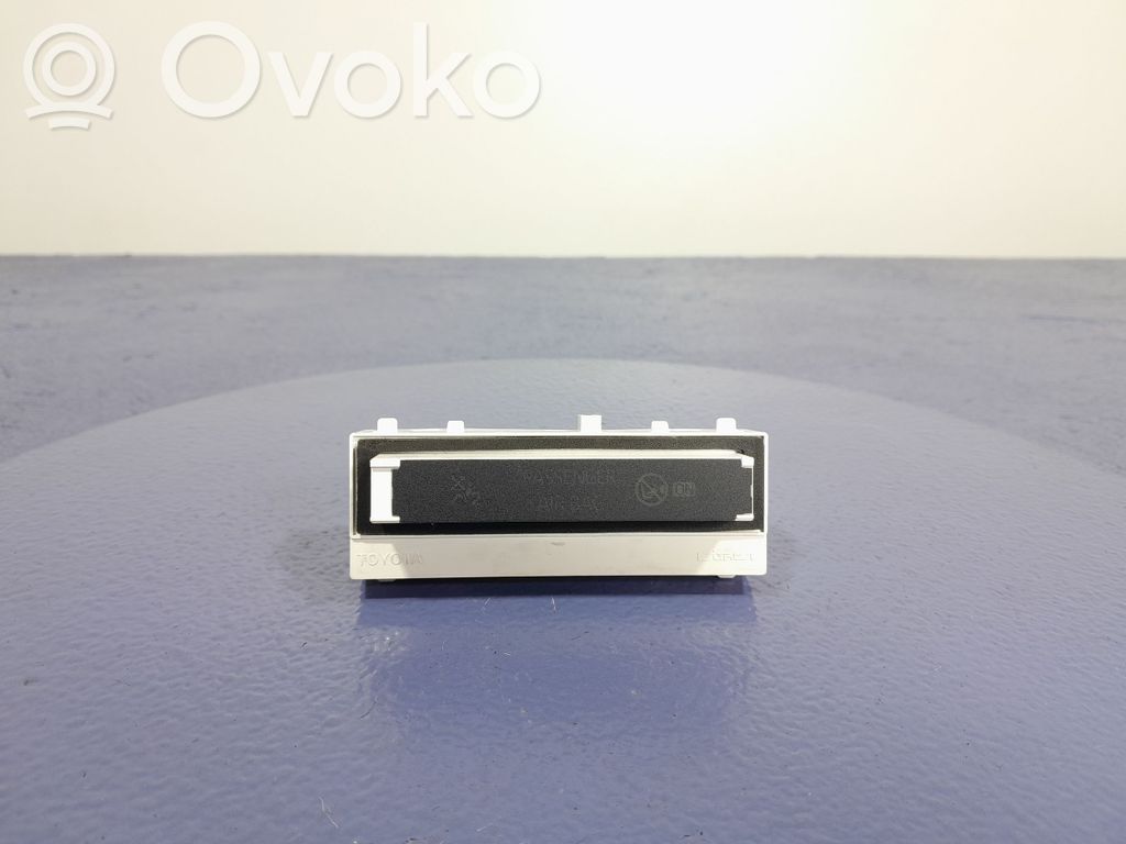 Toyota Corolla E10 Radio/CD/DVD/GPS head unit 