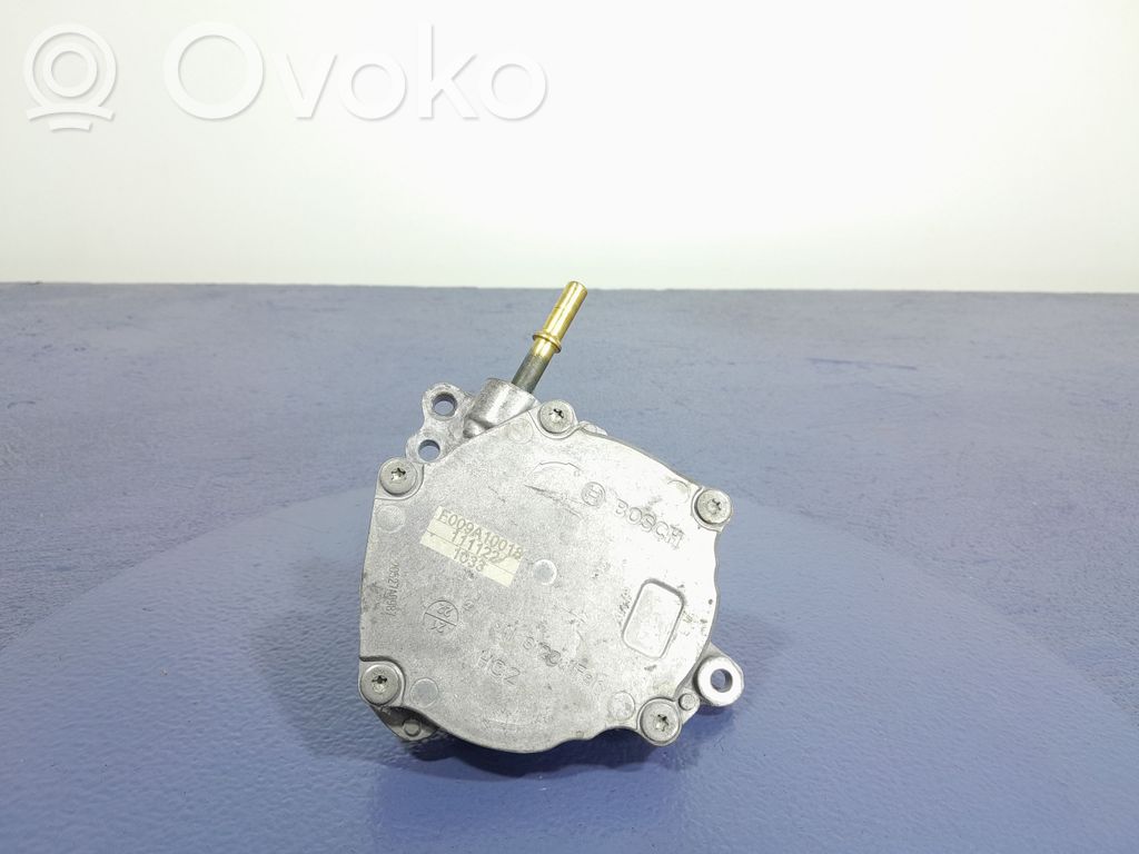 Toyota Corolla E10 Bomba de vacío 