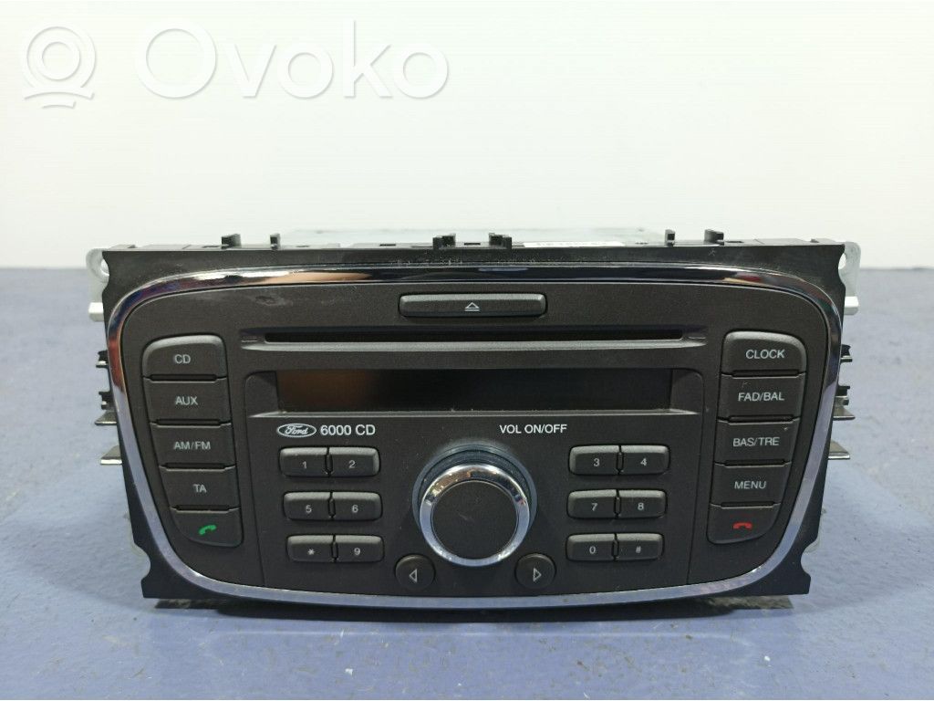 Ford Focus Radio / CD-Player / DVD-Player / Navigation 