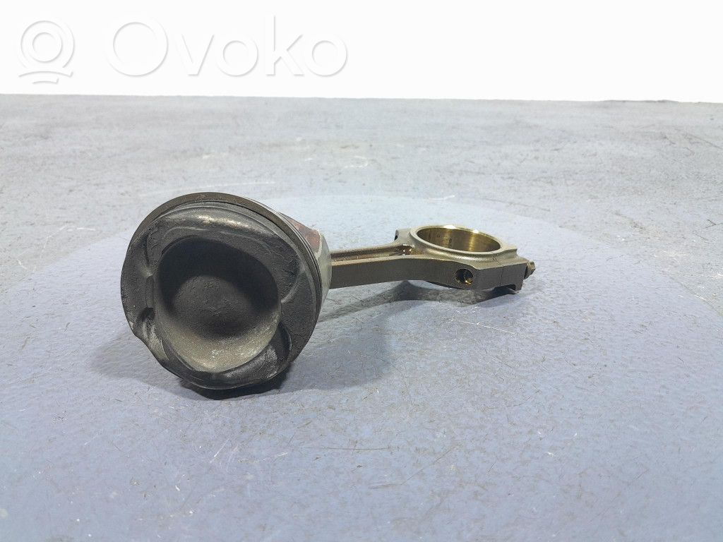 Piston