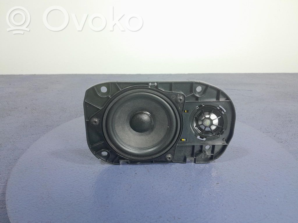 BMW 1 F40 Altavoz subwoofer 