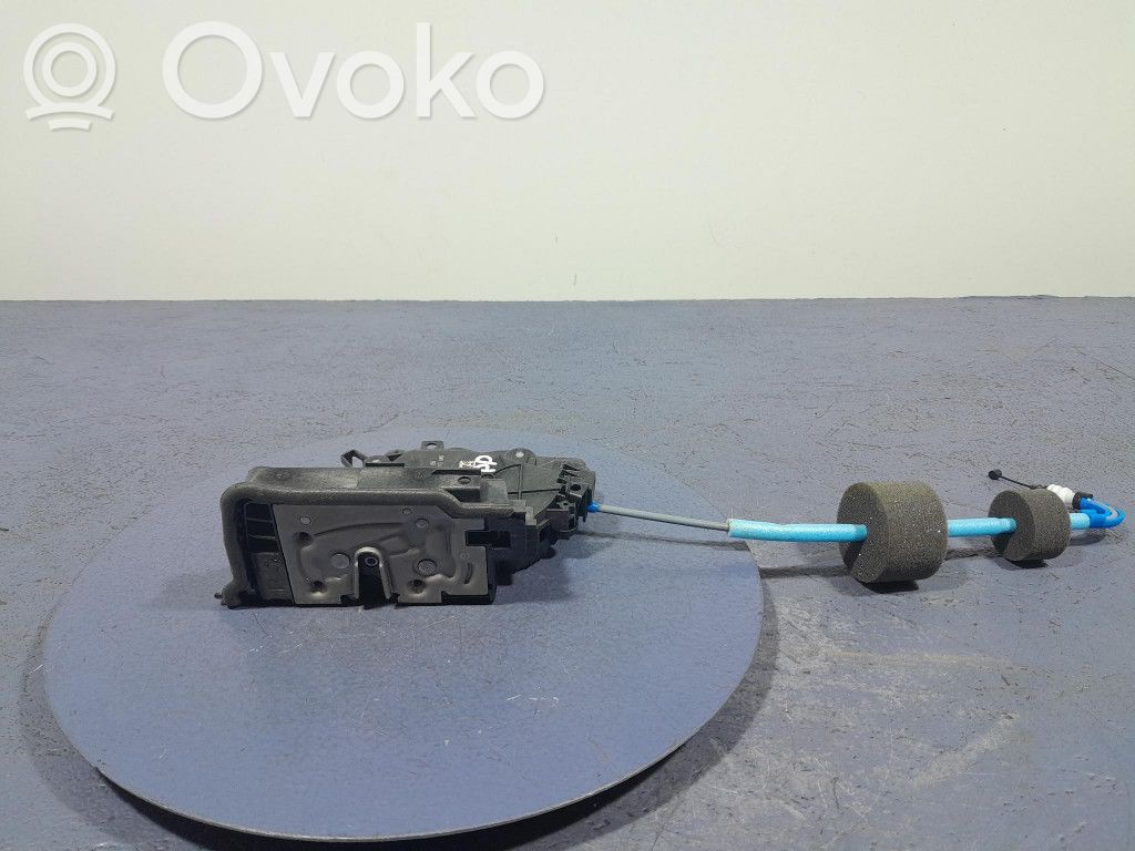 BMW X3 E83 Front door lock 