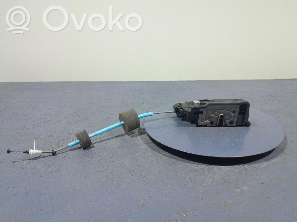 BMW X3 E83 Front door lock 