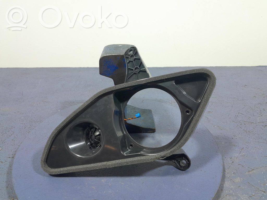 BMW X5 G05 Subwoofer 