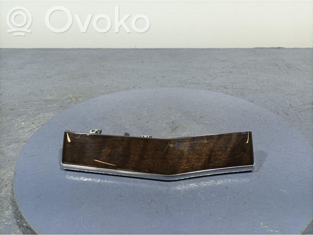Volvo XC90 Side skirt rear trim 
