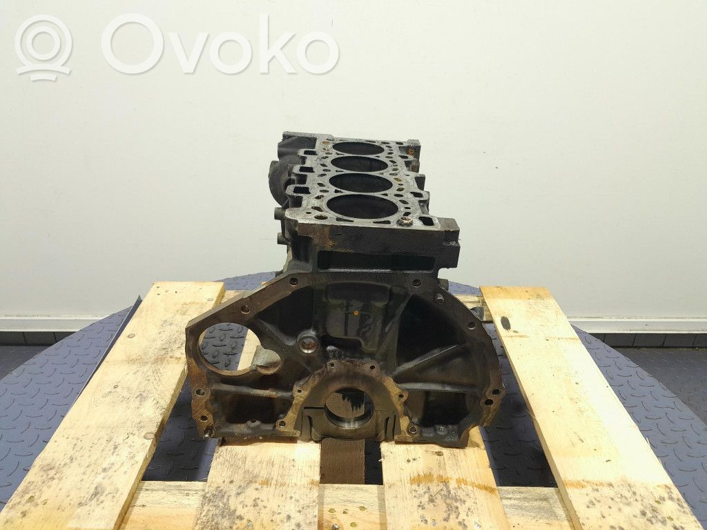 Nissan King Cab, Navara Engine block 