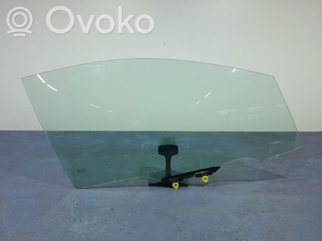 Suzuki Swace Vitre de fenêtre porte avant (4 portes)