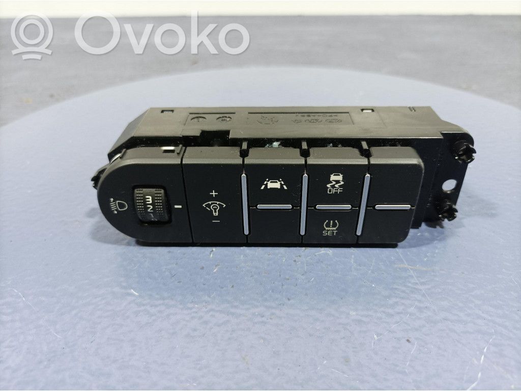 Galloper Exceed Light switch 