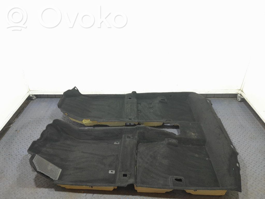 KIA Ceed Alfombra revestimiento delantero 