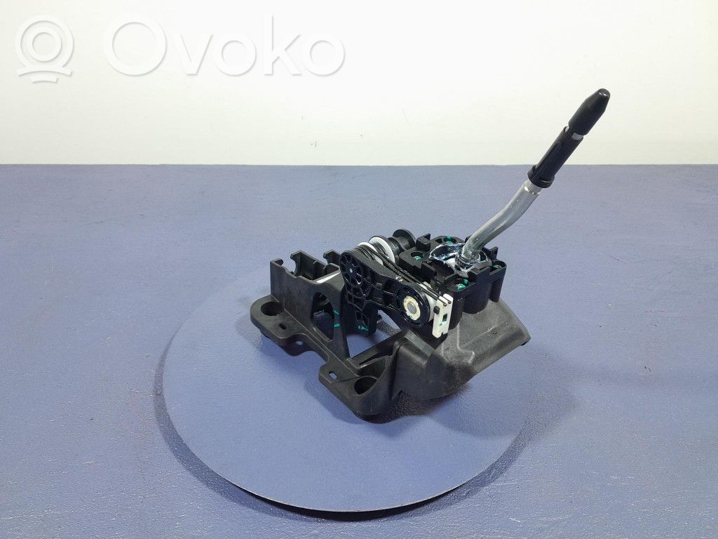 Opel Corsa F Drążek zmiany biegów 