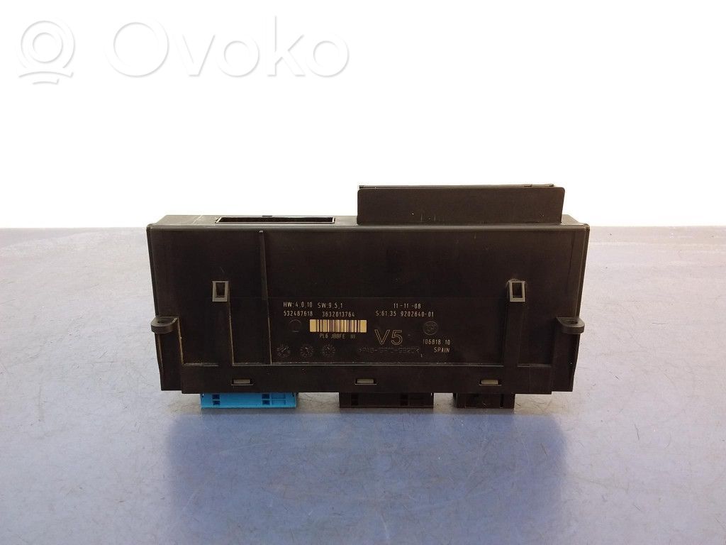 BMW 7 F01 F02 F03 F04 Komforta modulis 