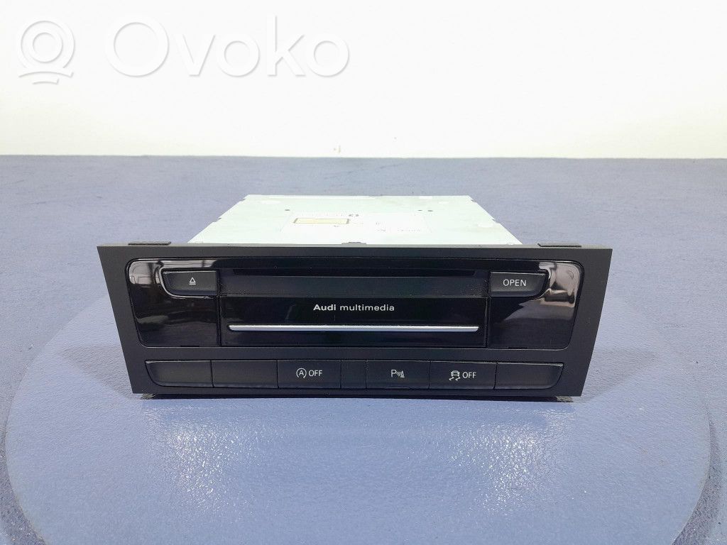 Panel / Radioodtwarzacz CD/DVD/GPS   8R1035666G,8R1035666G