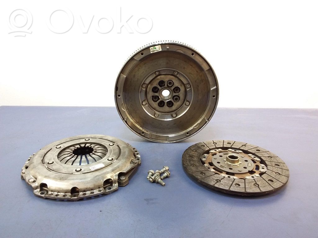 Opel Astra K Sankabos komplektas 