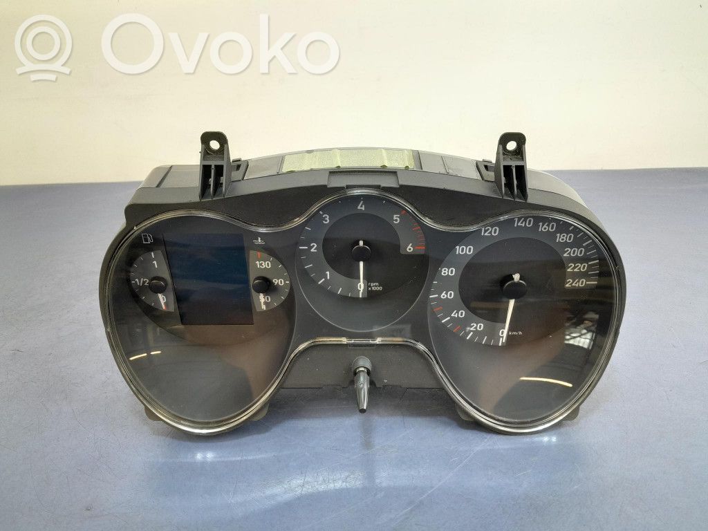 Seat Leon (1P) Geschwindigkeitsmesser Cockpit 