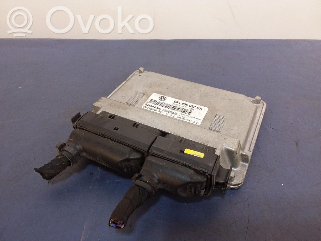 Volkswagen Touran I Centralina/modulo motore ECU 