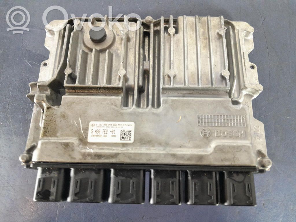 BMW 5 G30 G31 G38 Engine control unit/module ECU 