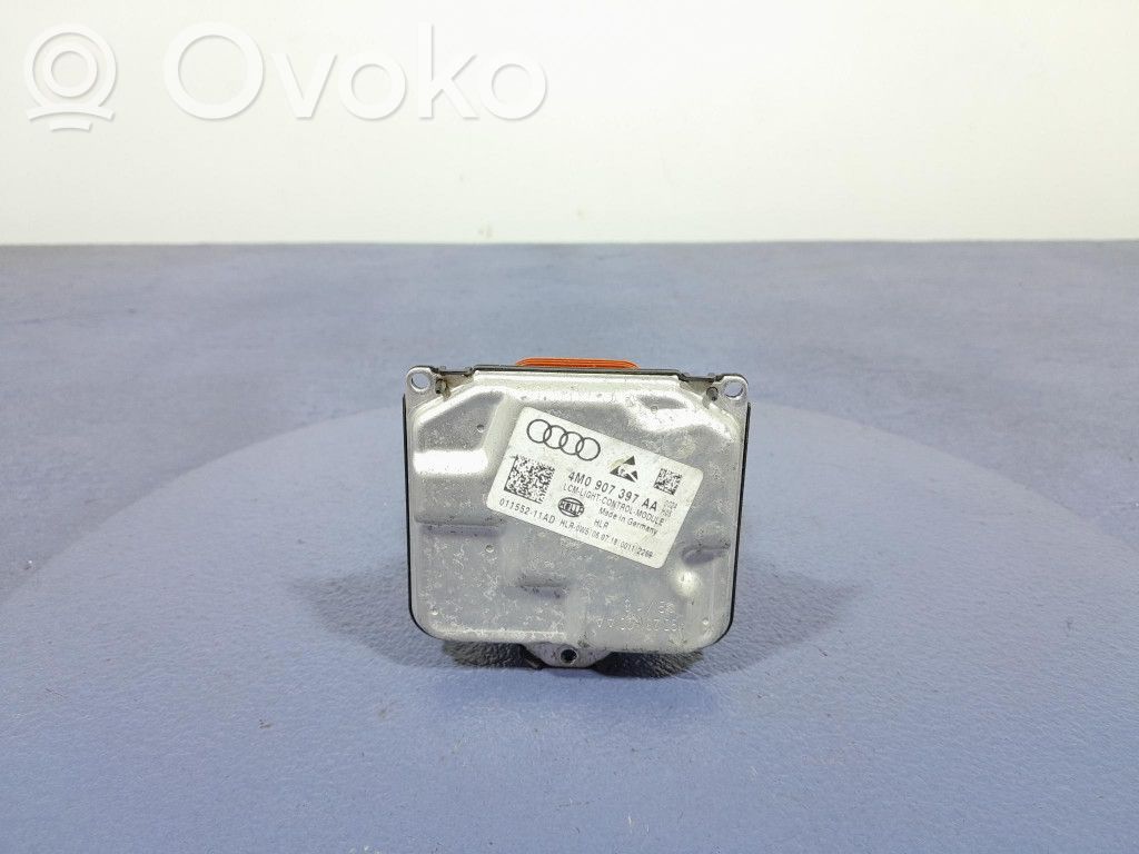 Audi A5 8T 8F Voltage converter/converter module 