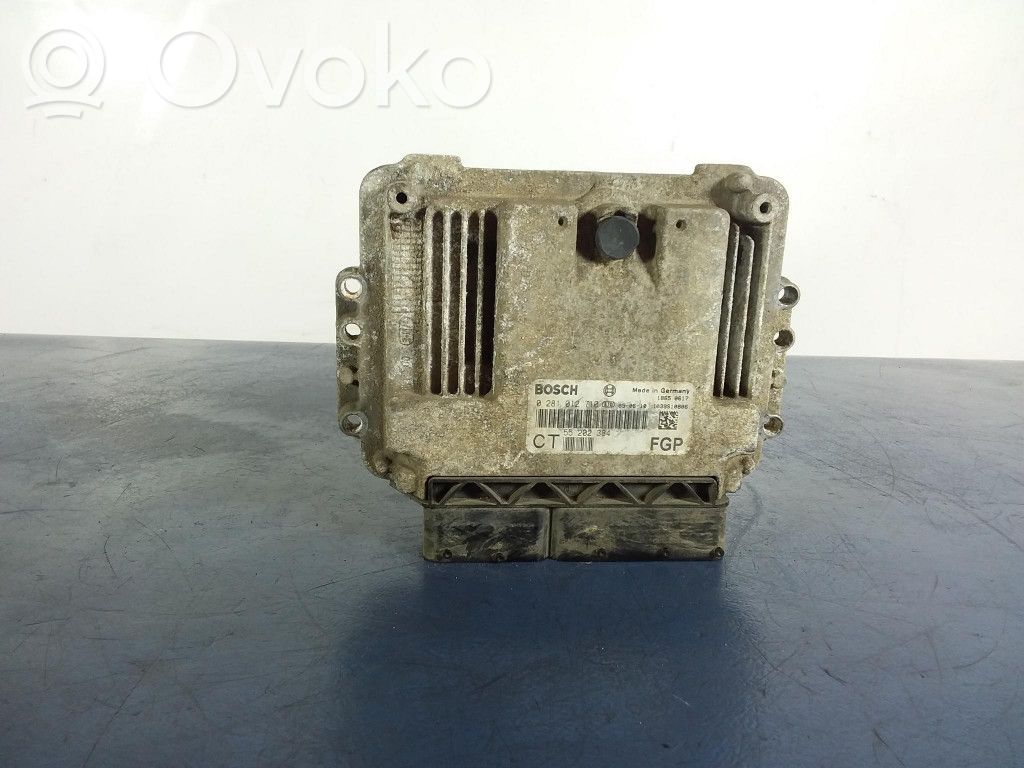 Opel Zafira B Engine control unit/module ECU 