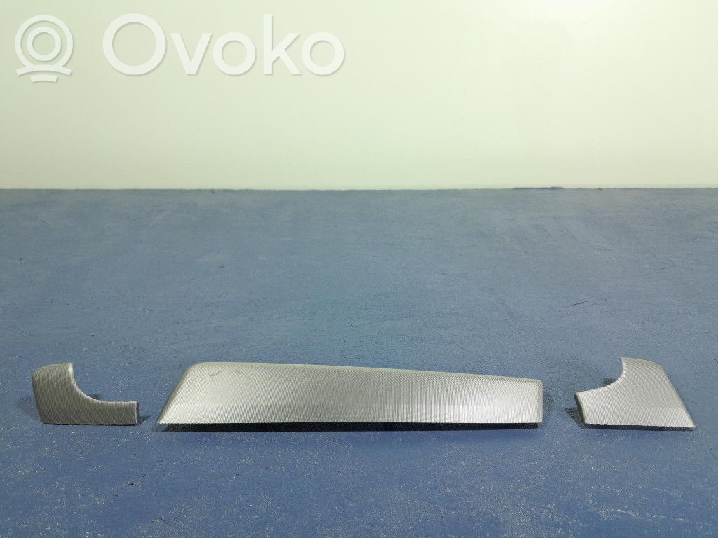 Volvo S90, V90 Side skirt rear trim 