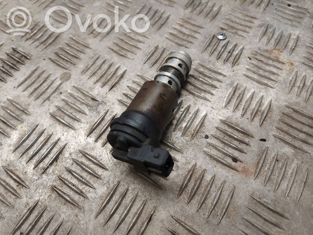 BMW 1 E81 E87 Camshaft vanos timing valve 