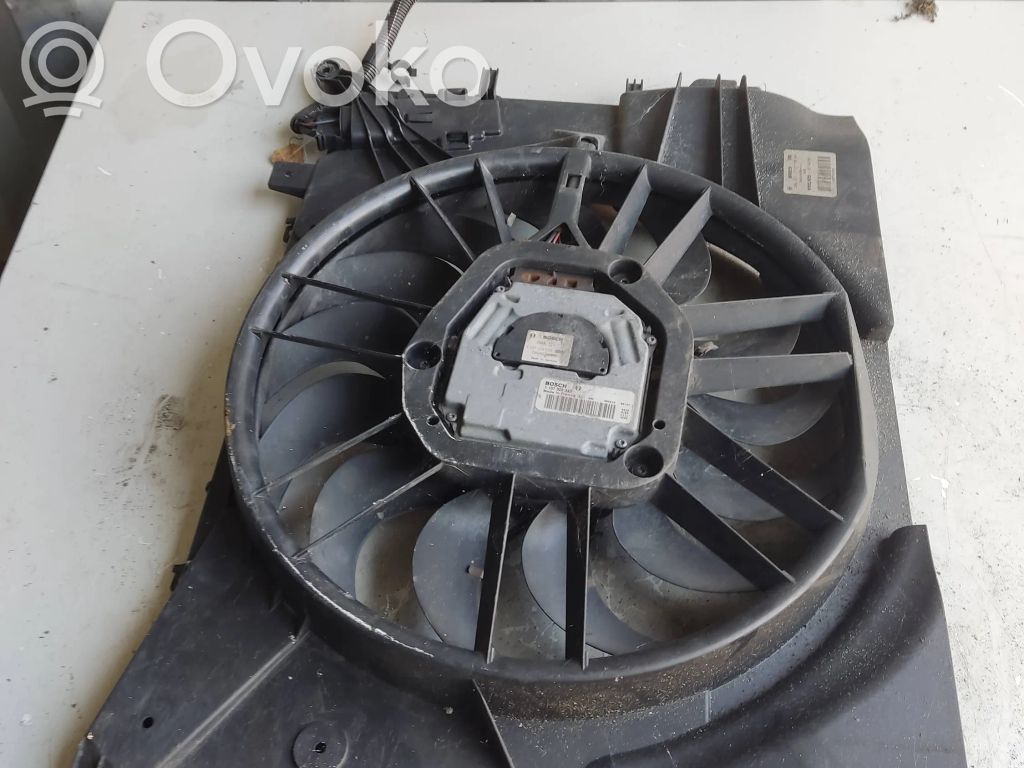 Volvo V70 Elektryczny wentylator chłodnicy 