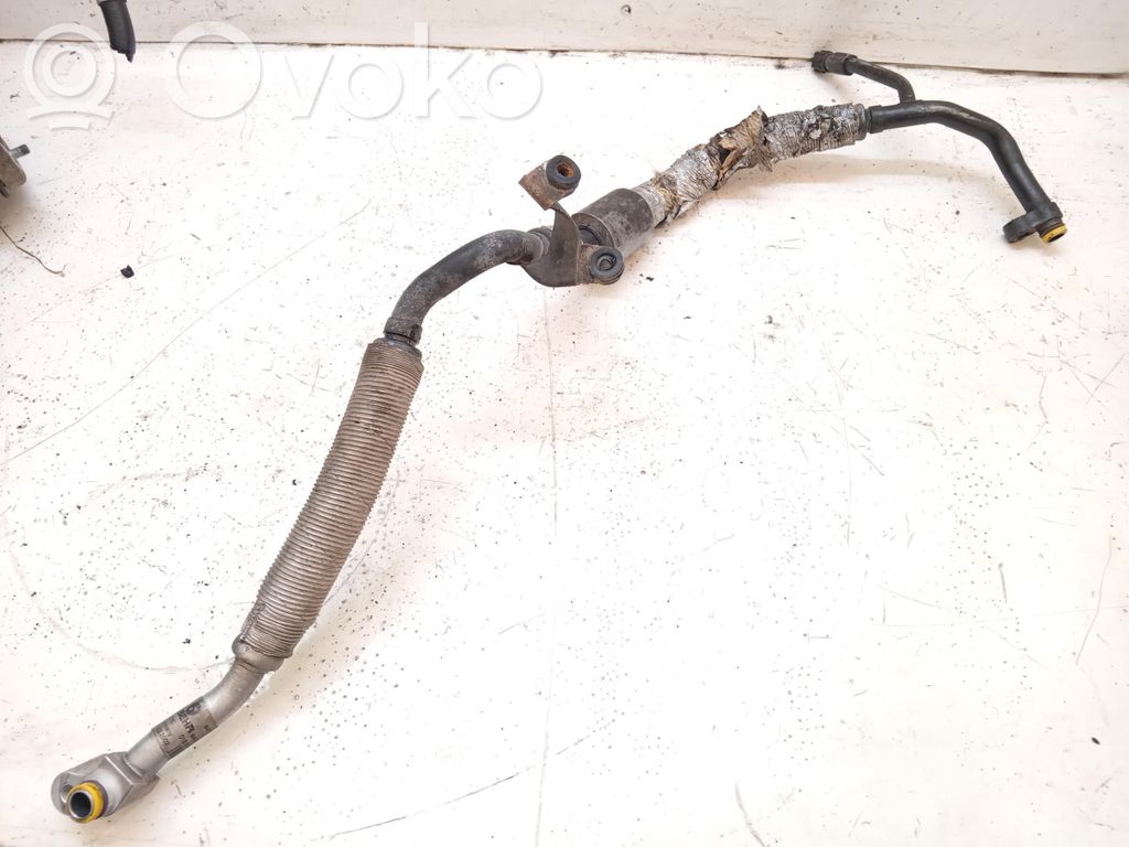 BMW 7 E65 E66 Ilmastointilaitteen putki (A/C) 