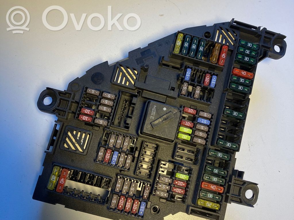 BMW 5 F10 F11 Saugiklių blokas 