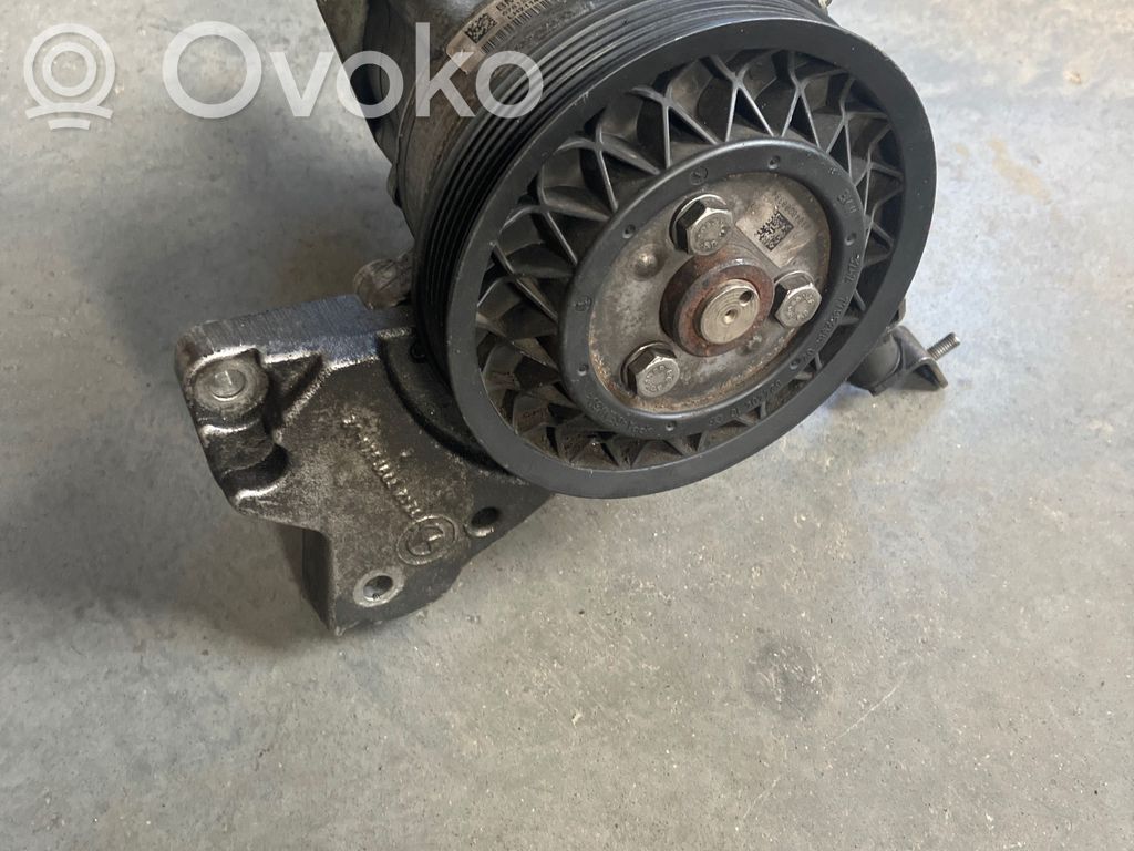 BMW 5 E60 E61 Stūres pastiprinātāja sūknis 