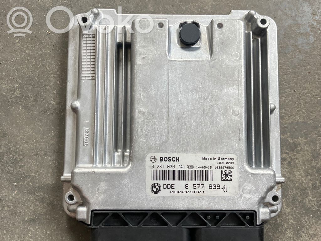 BMW 5 F10 F11 Unitate/modul de control motor 