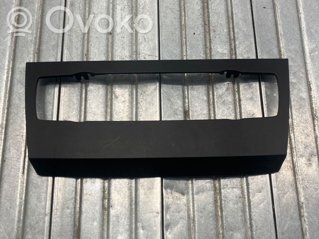 BMW 3 E90 E91 Panel trim 