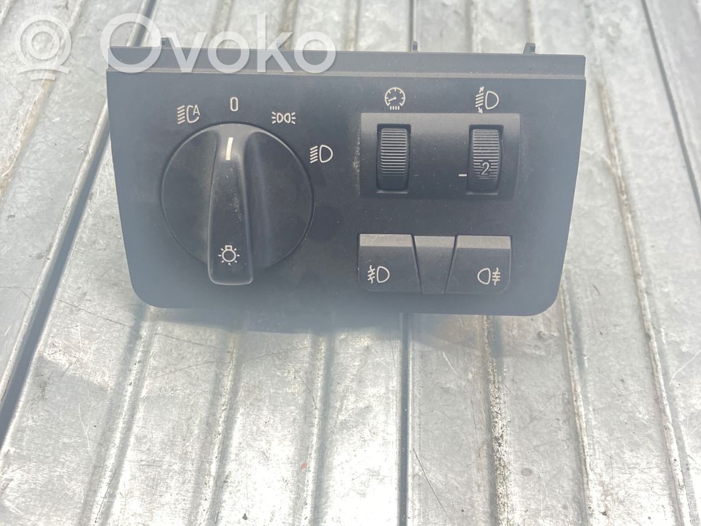 Light switch   6909776,035524,037045060
