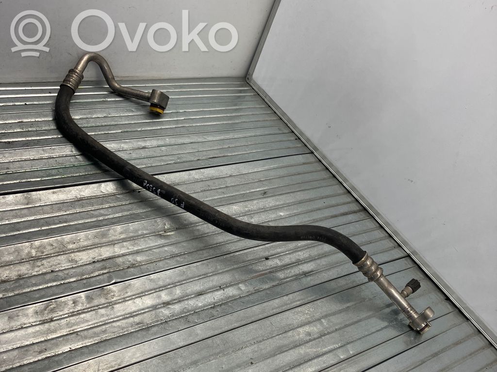 BMW 3 F30 F35 F31 Conductă/furtun aer condiționat (A/C) 
