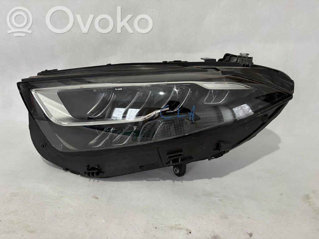 Mercedes-Benz CLS C257 Lampa przednia 