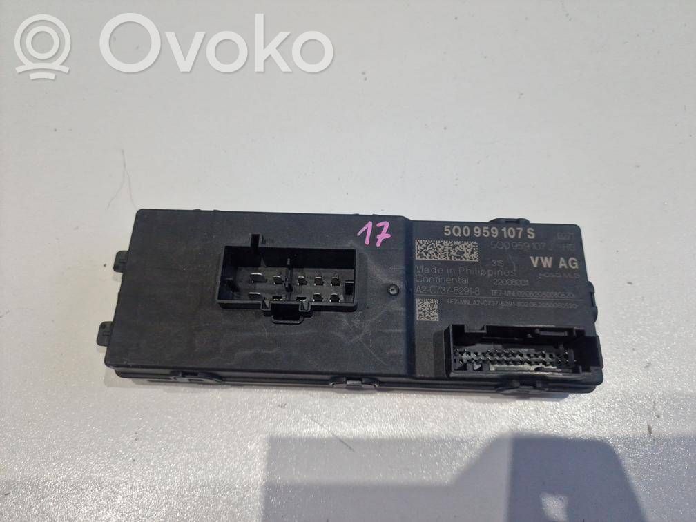 Volkswagen Touran II Sterownik / Moduł elektrycznej klapy tylnej / bagażnika 