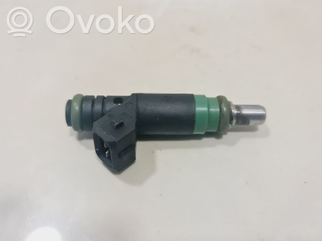 Ford Focus Fuel injector 