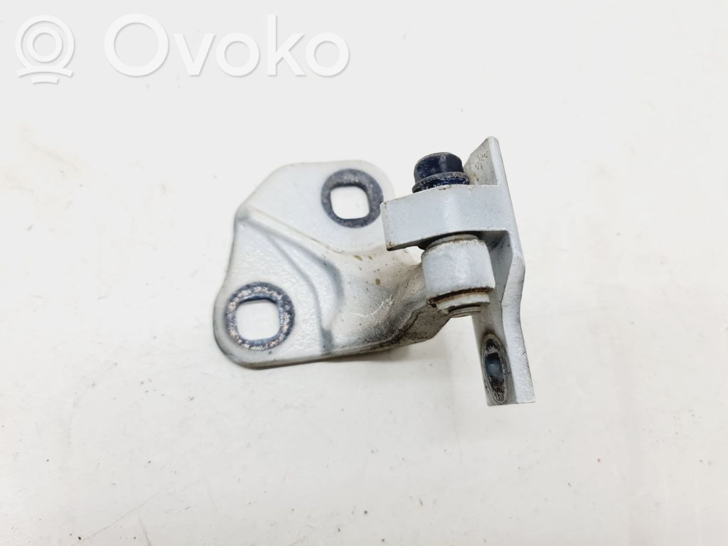BMW 7 E65 E66 Front door lower hinge 