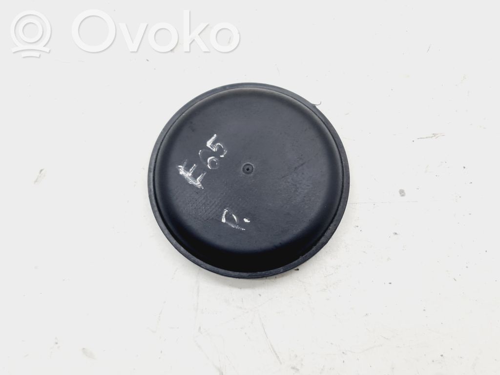 BMW 7 E65 E66 Muu moottoritilan osa 