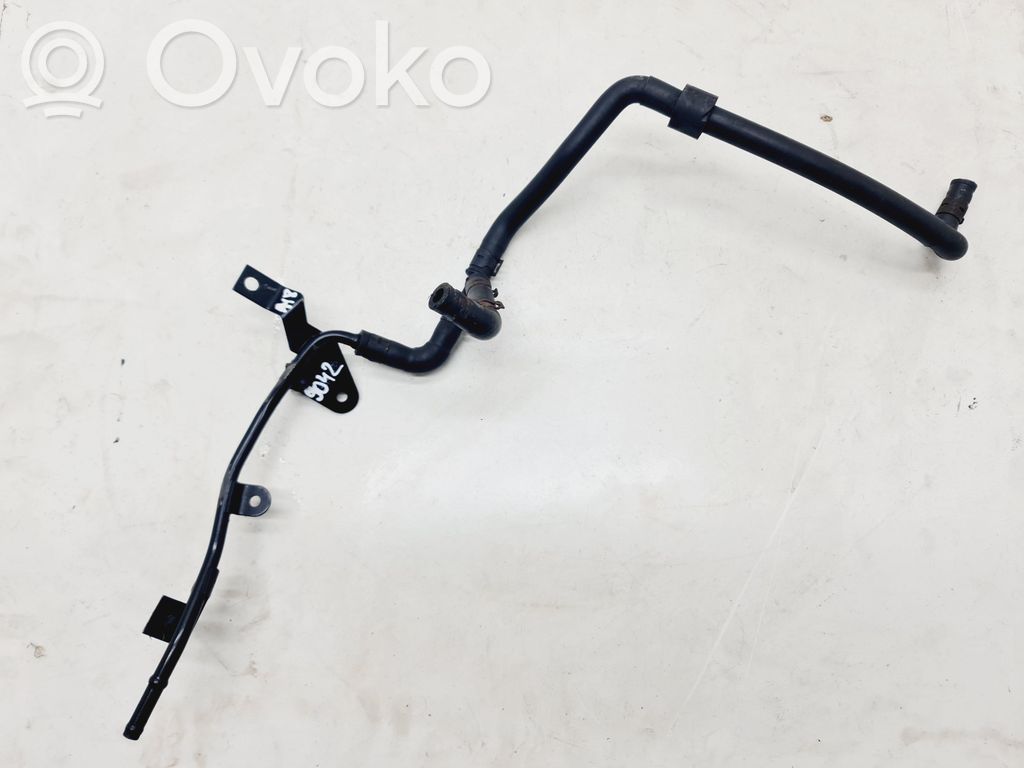 Volkswagen PASSAT B6 Fuel line pipe 