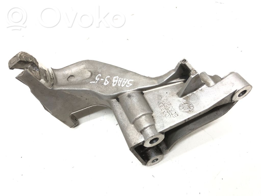 Saab 9-5 Engine mounting bracket 