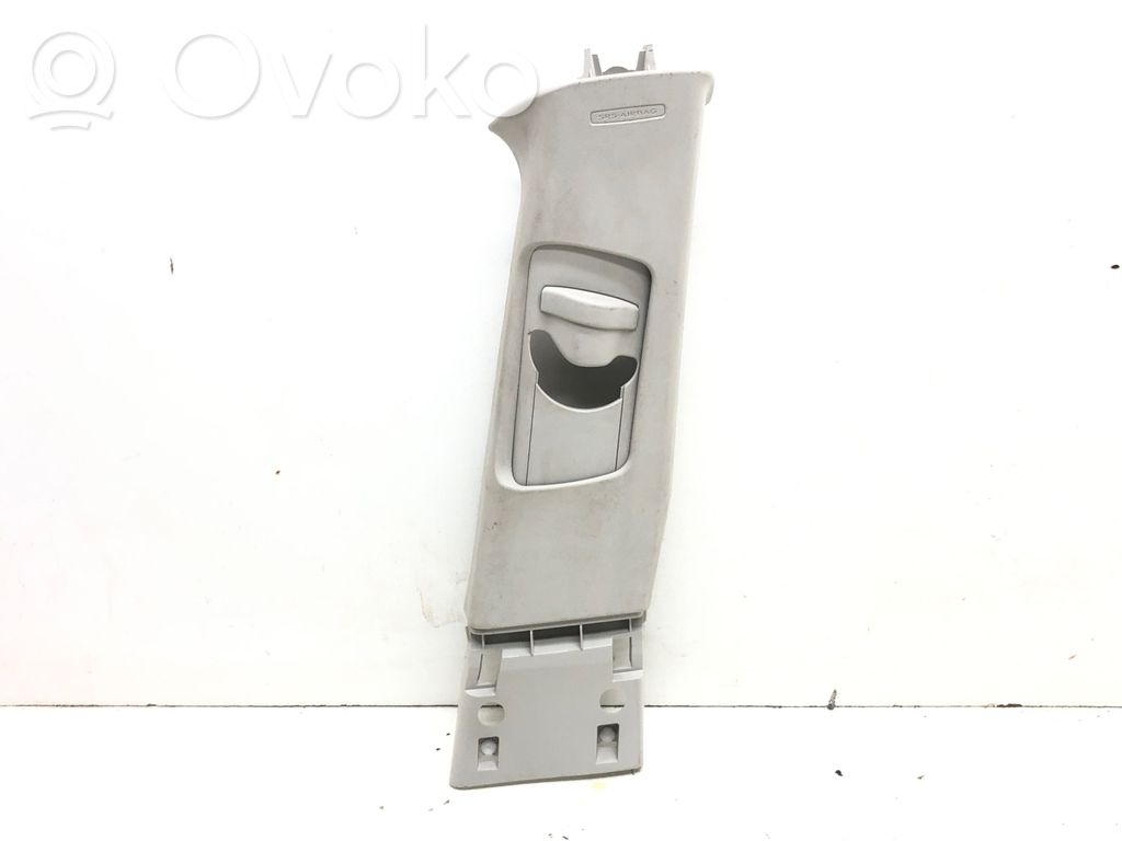Subaru Outback Pilar (B) (superior) 
