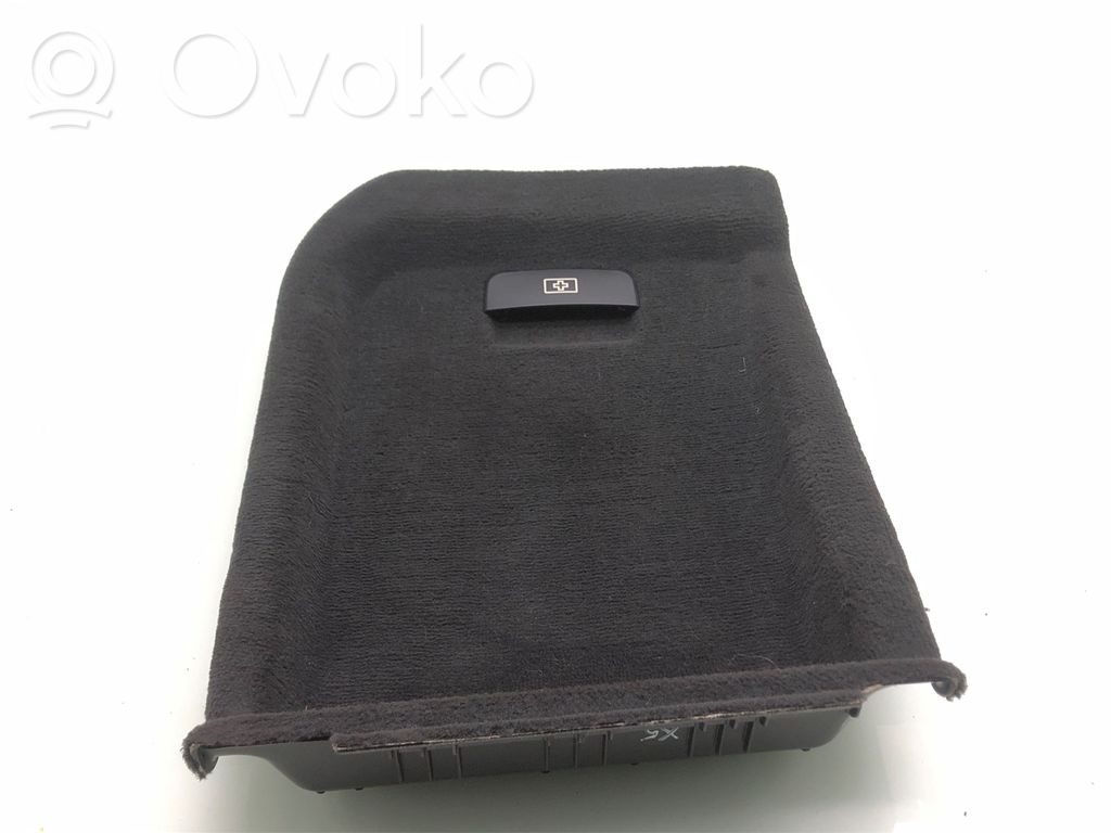 BMW X5 E70 Trunk/boot lower side trim panel 