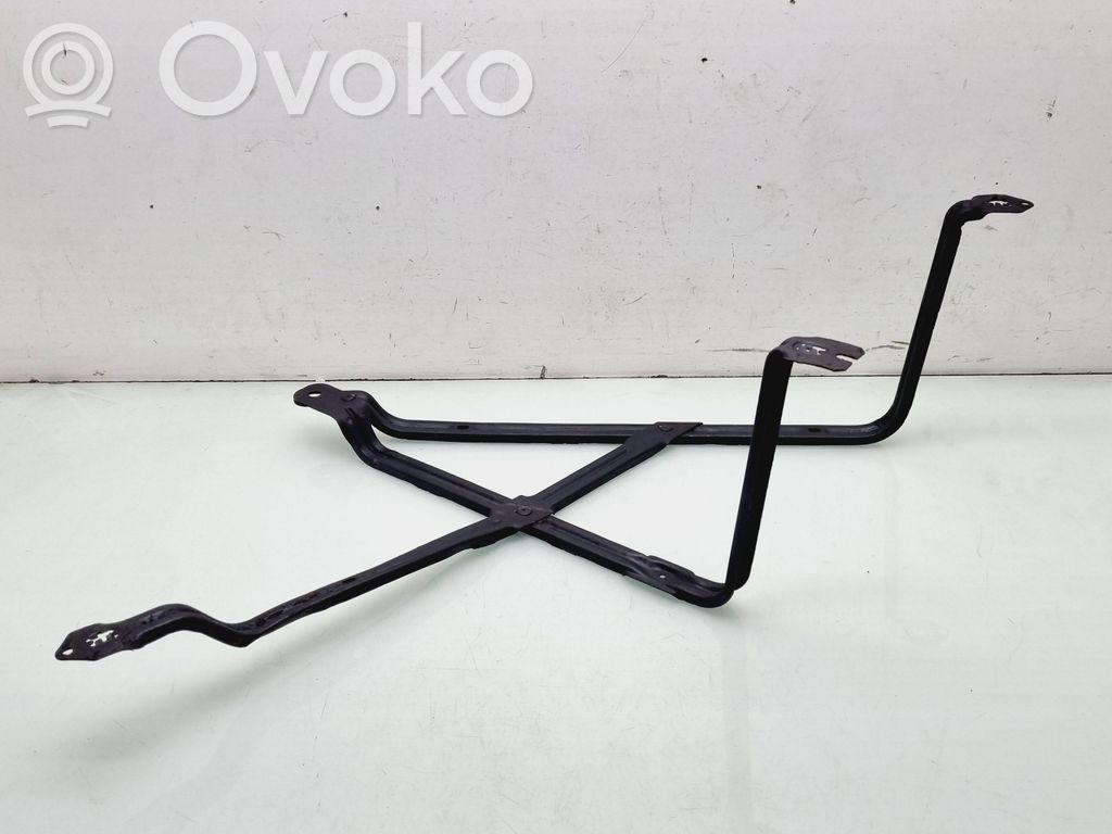 Peugeot Partner Degalų bako laikiklis (-iai) 