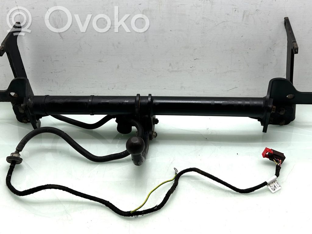 Toyota Proace Hak holowniczy / Komplet 