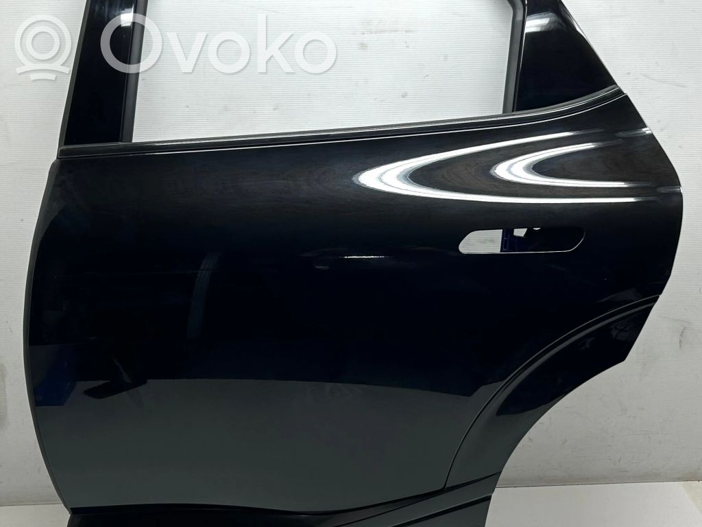 Galinės durys   77003CV000